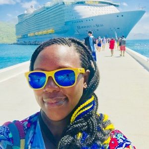 Meet your Posher, Nicole